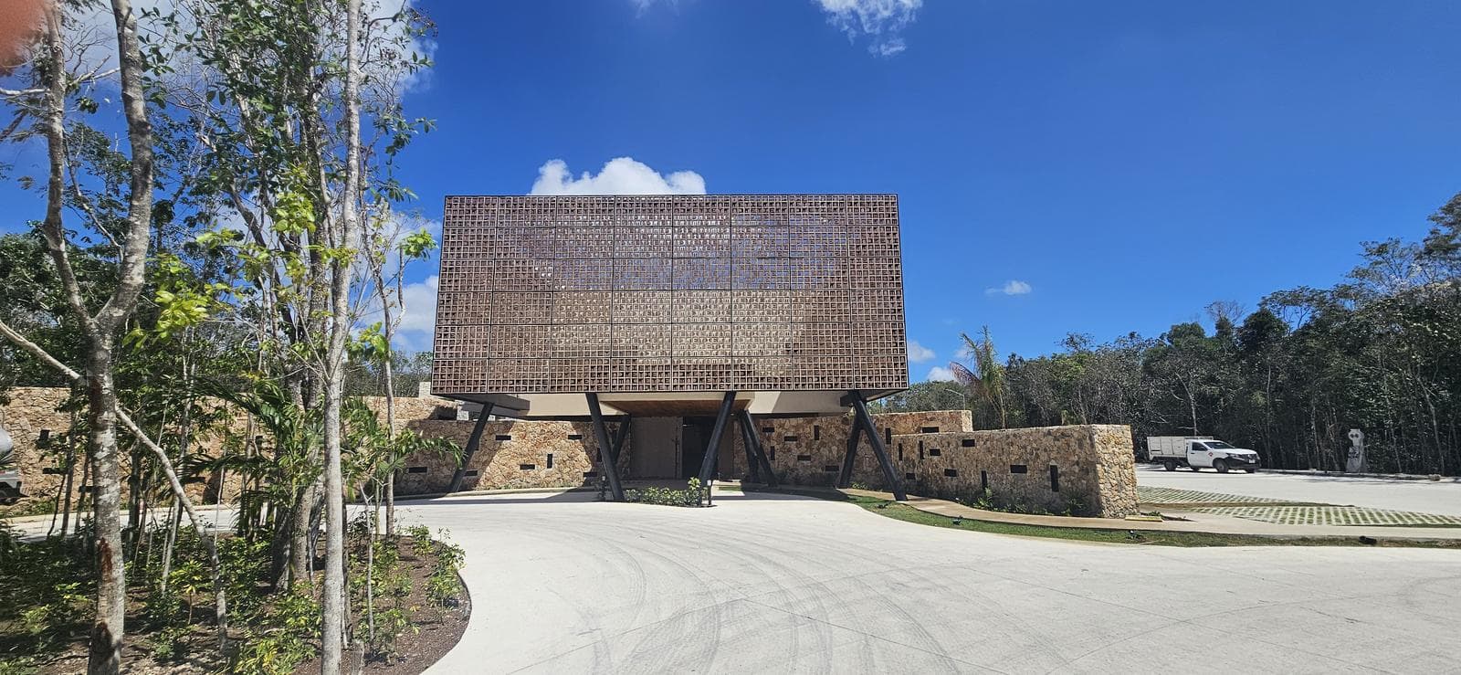 INVEST IN PREMIUM RESIDENTIAL LOTS IN PLAYA DEL CARMEN