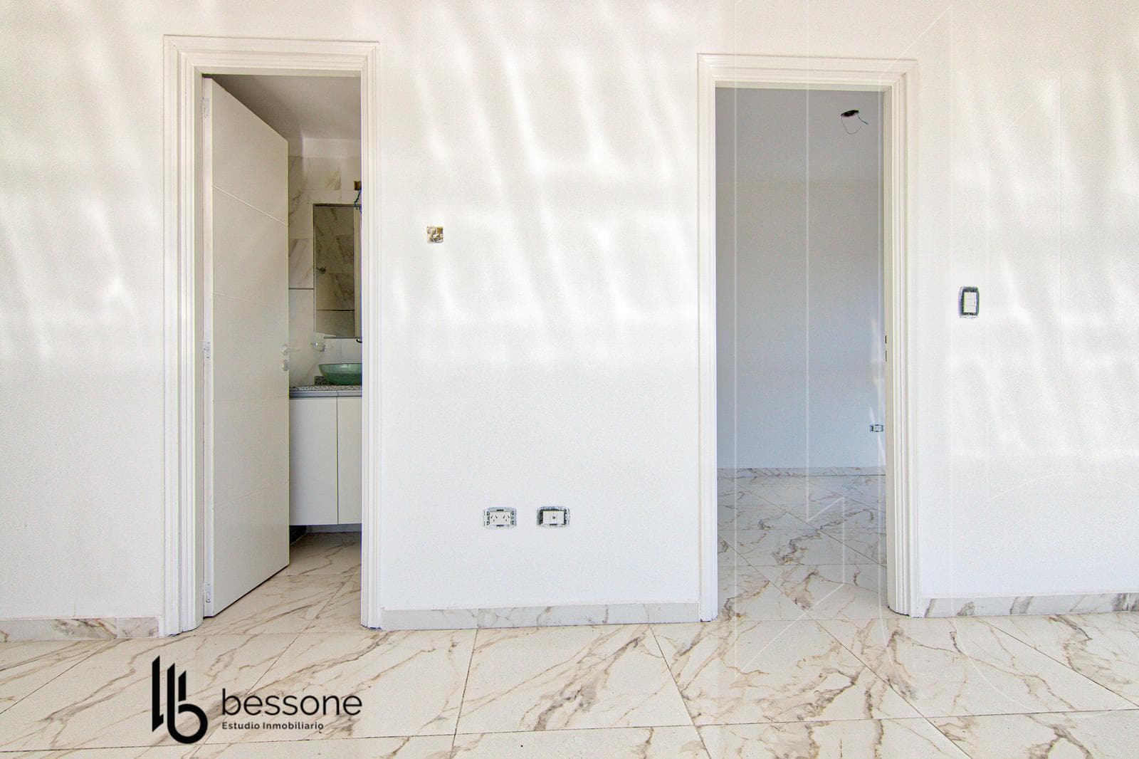 Brand-New 2-Room Apartment with Amenities and Ocean View in Parque Luro