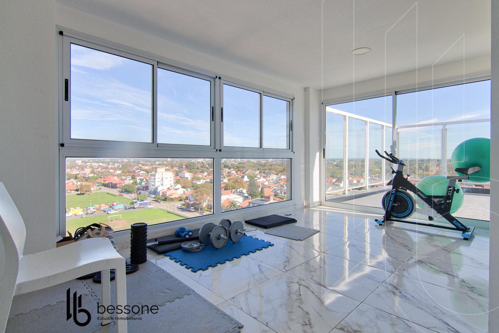 Brand-New 2-Room Apartment Amenities Ocean View Luro Park
