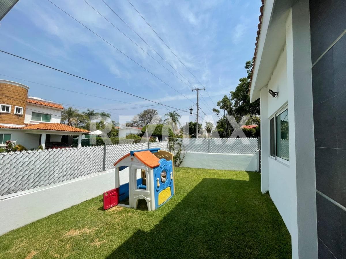 House for Sale in Morelos, Lomas de Cocoyoc