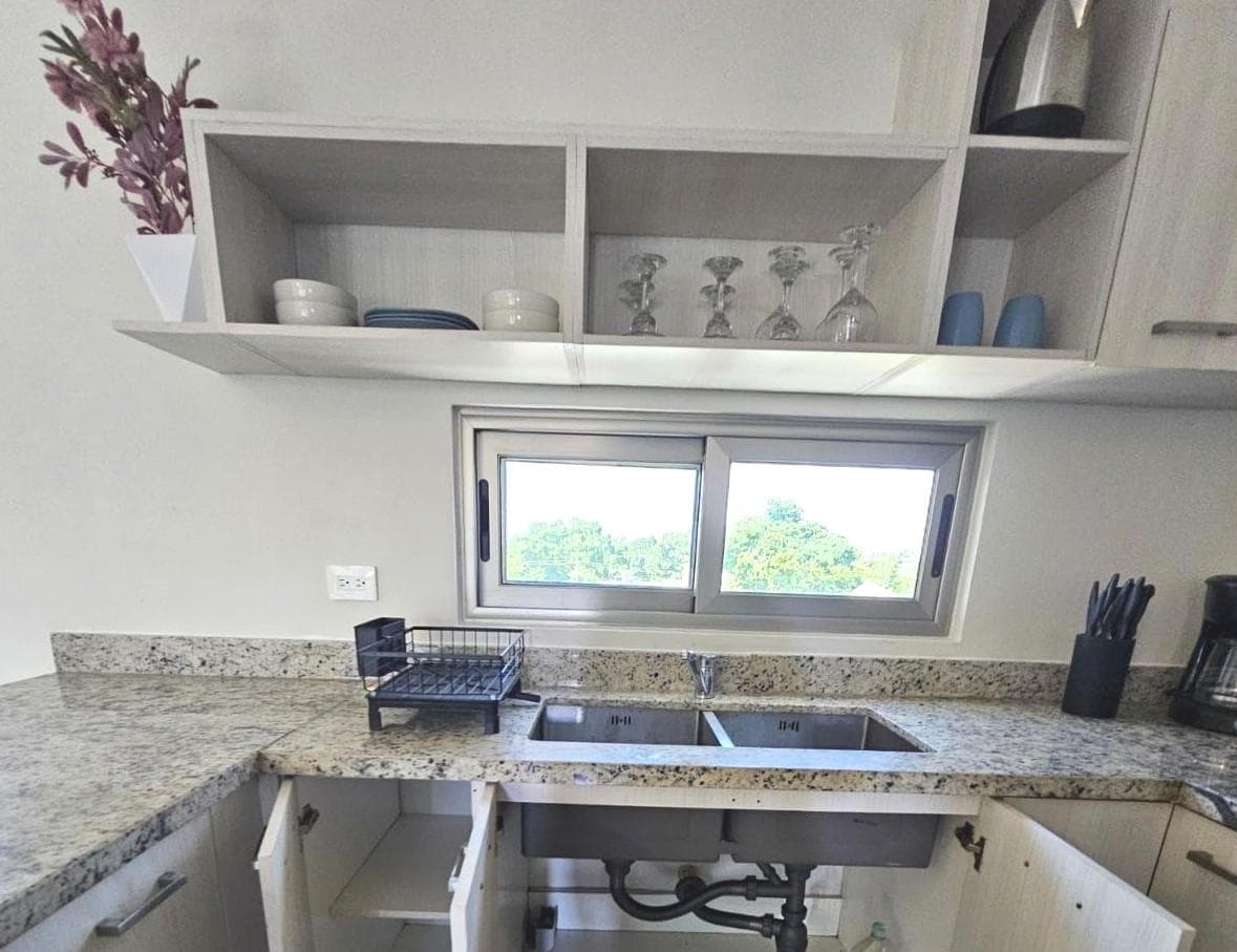 DEPARTAMENTO EN RENTA DE 3 REC PET FRIENDLY, AMUEBLADO Y CERCA DE ESCUELAS Y CENTROS COMERCIALES