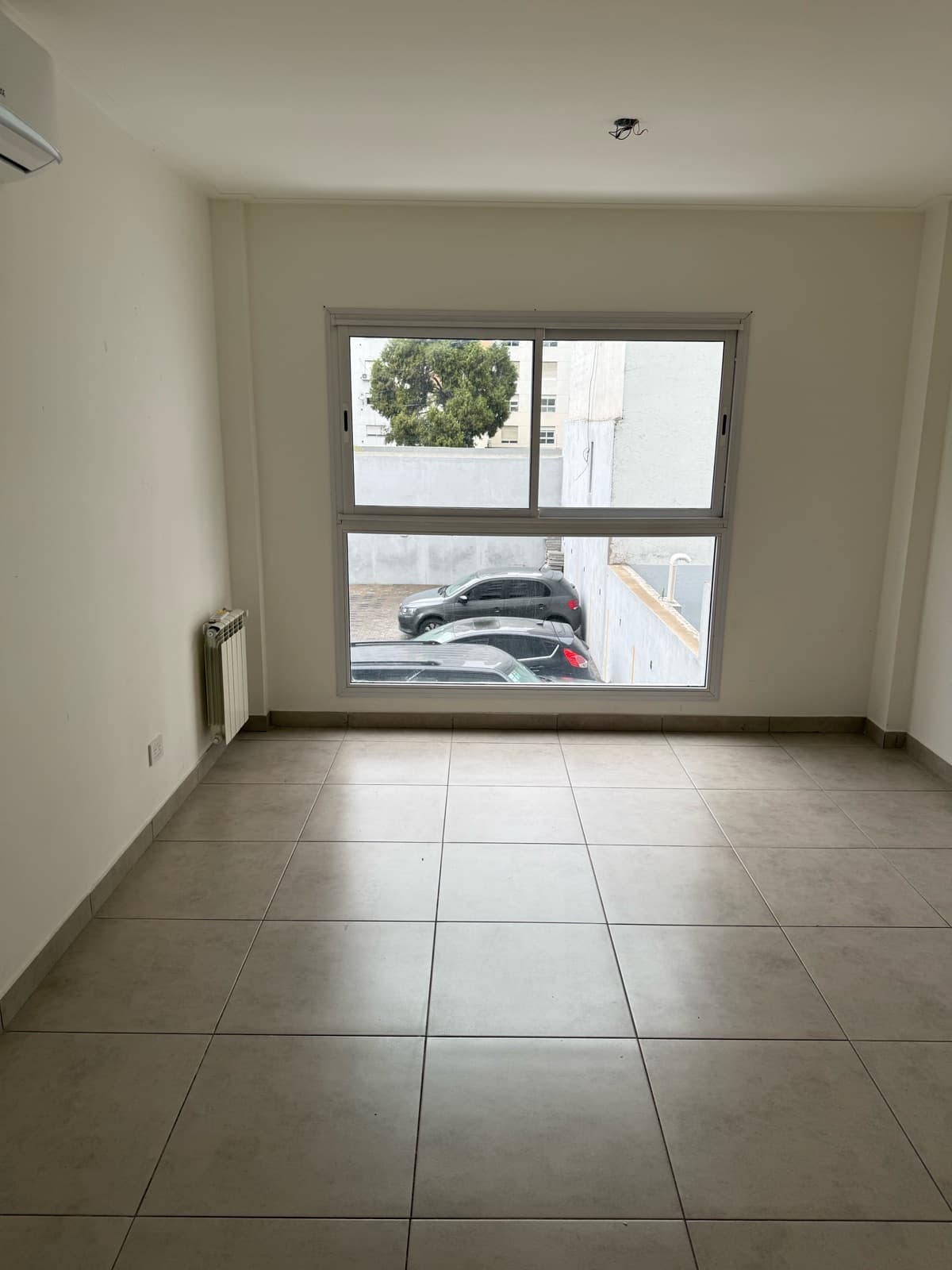 Apartment for rent in Lomas de Zamora with a garage
