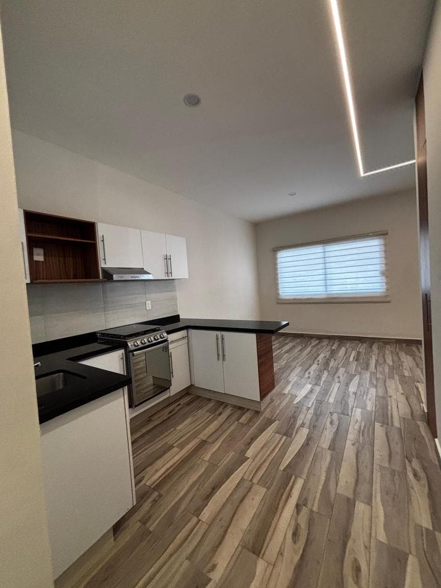 Departamento con 2 Recámaras y 2 baños, Amenidades con 2 albercas