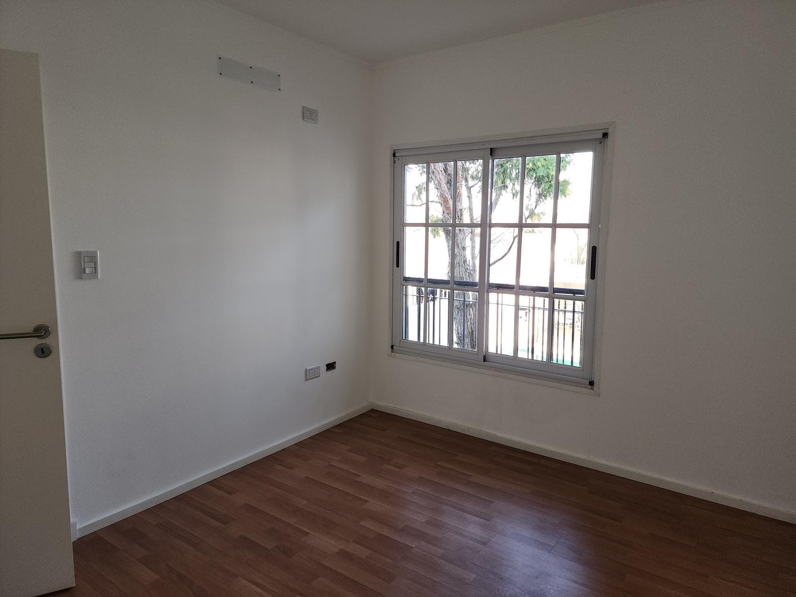 3-Bedroom Condominium for Sale in Turdera