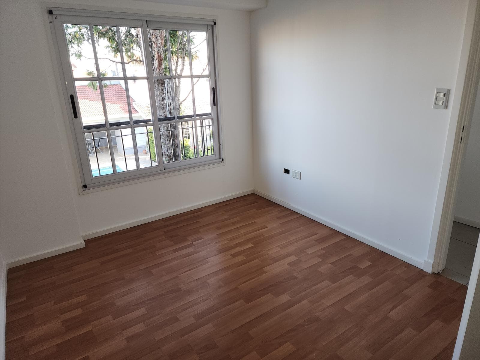 3-Bedroom Condominium for Sale in Turdera