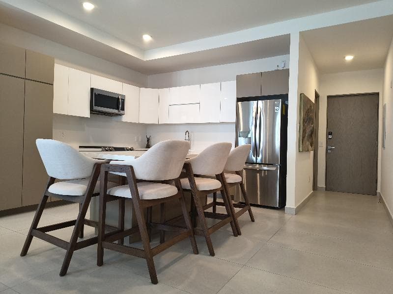 APARTMENT FOR RENT IN TORRE WEST - VALLE PONIENTE