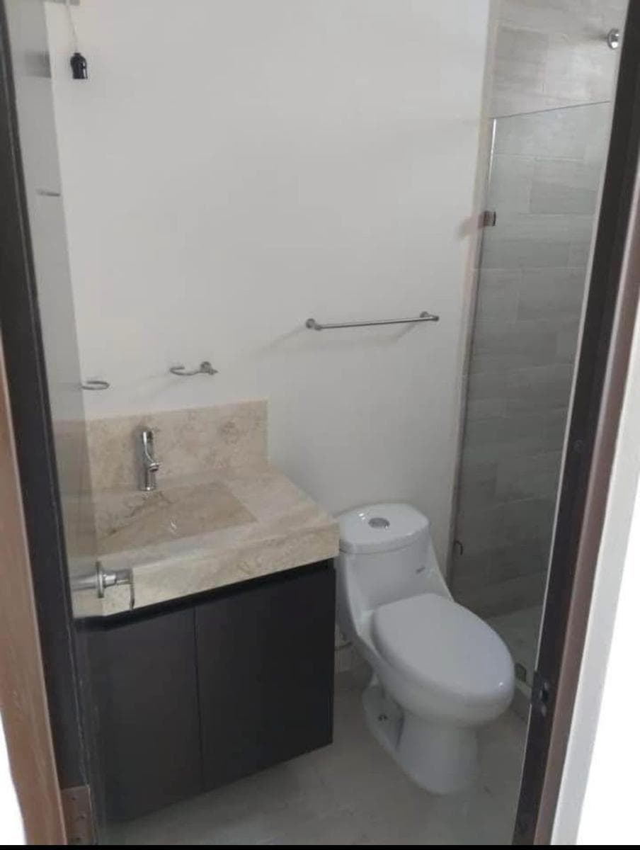 Casa en Jardín de los Naranjos con Recámara en Planta Baja