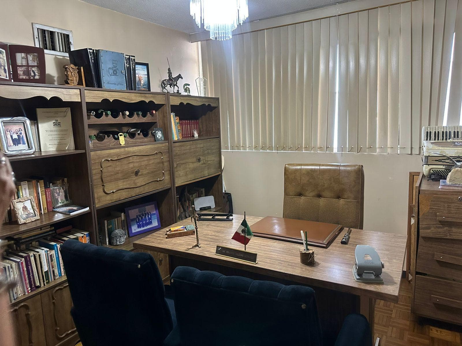 Casa en la Arbide con amplios espacios, ideal para notaria, Oficinas, escuela
