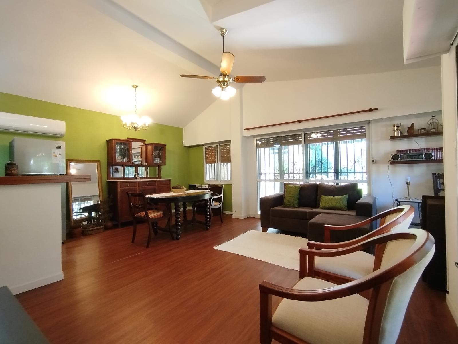 Three-Bedroom House for Sale, with Pool, Barbecue Area, and Double Garage - Cotos de la Alameda, Roldán