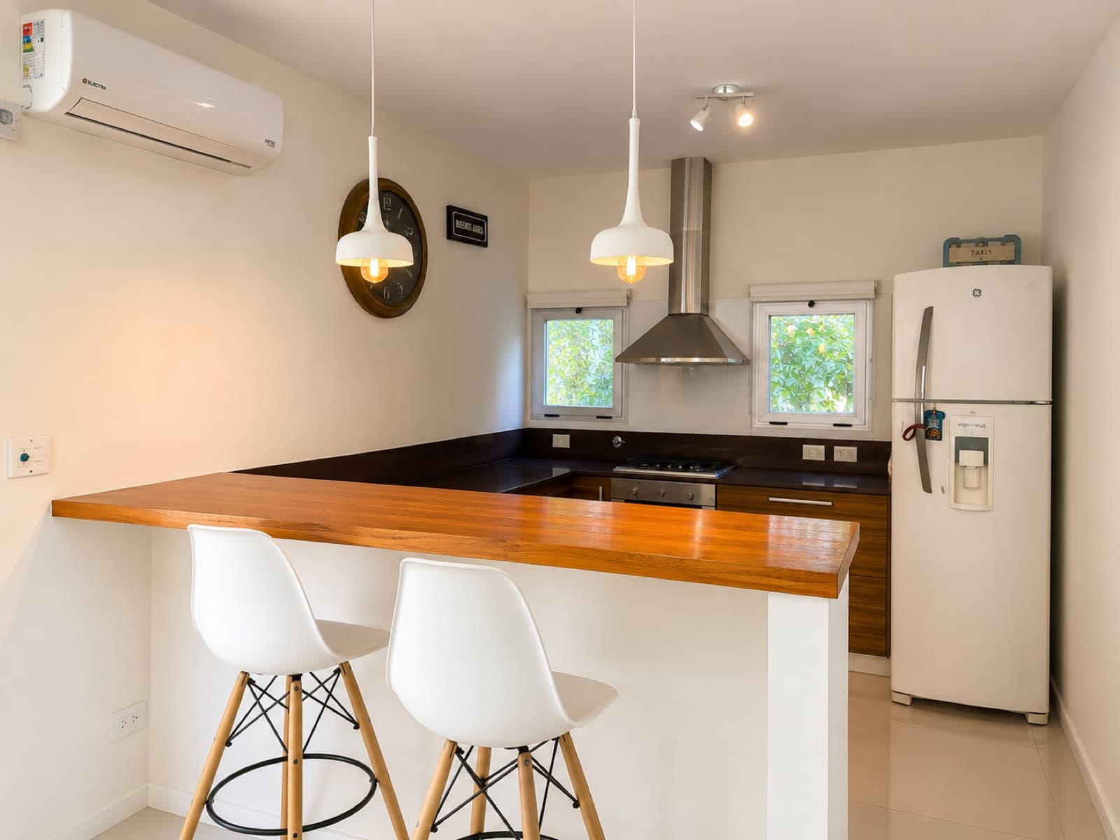 7-Room House | Los Troncos | Modern and Bright