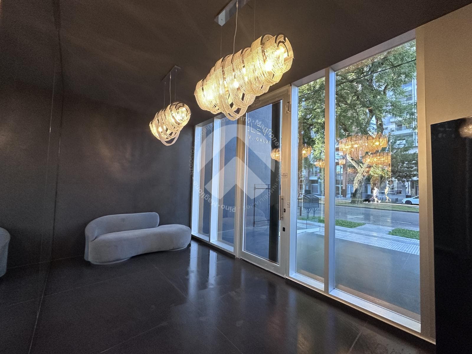 APARTMENT WITH GARAGE IN TORRE ELEVEN – 1426 Gálvez Blvd.
