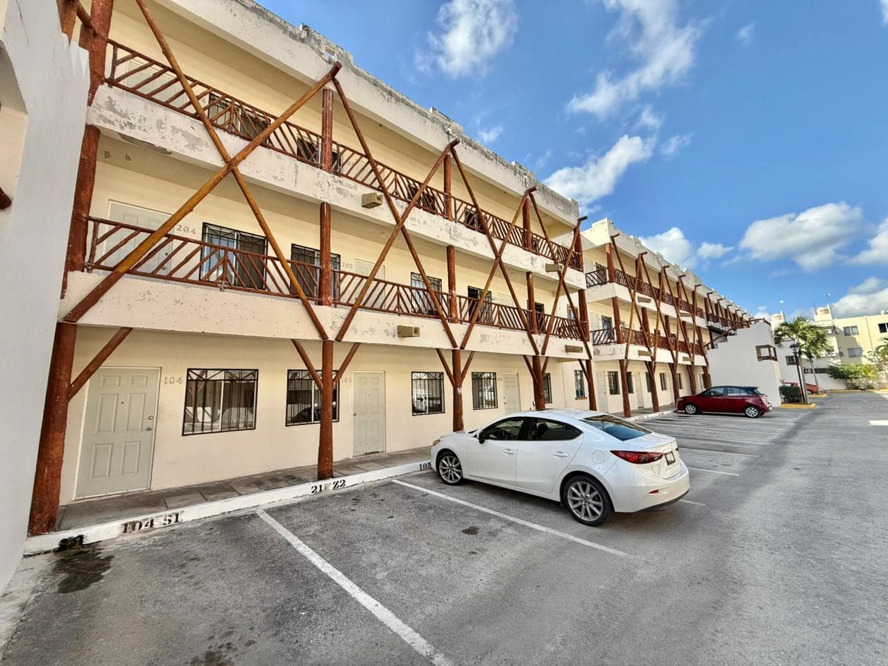 2-BEDROOM GROUND-FLOOR APARTMENT IN A PRIVATE SUBDIVISION