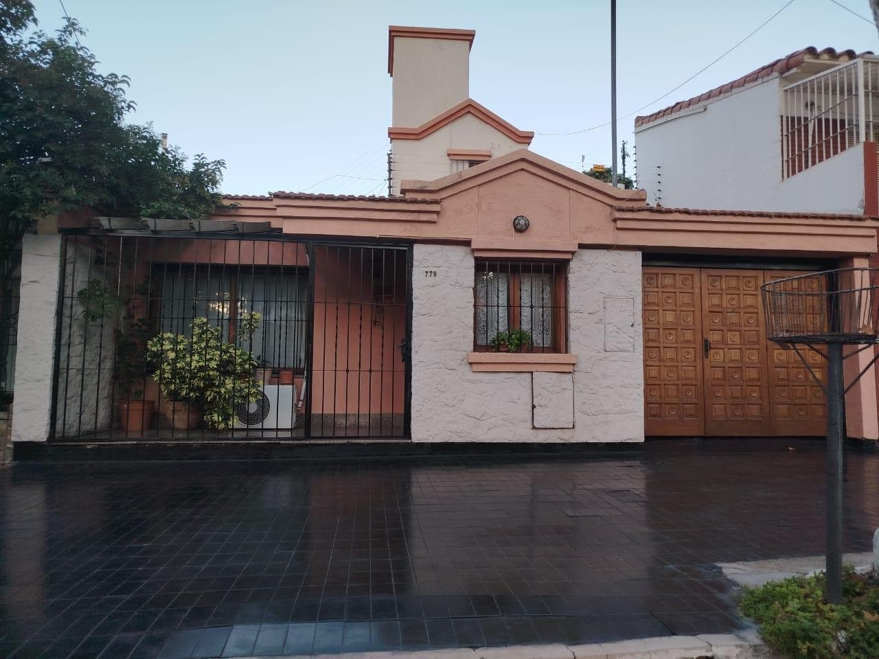 Casa en Venta en Calle Almirante Brown 779, Godoy Cruz