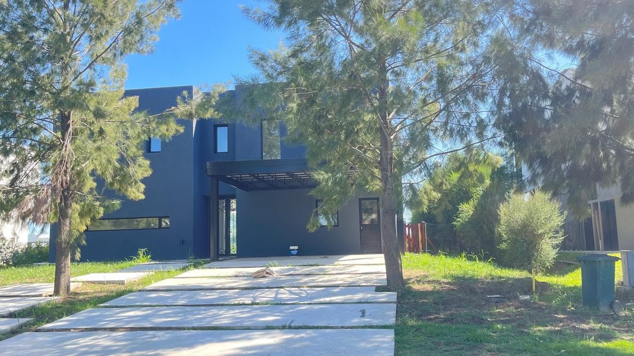 House for Sale in El Naudir