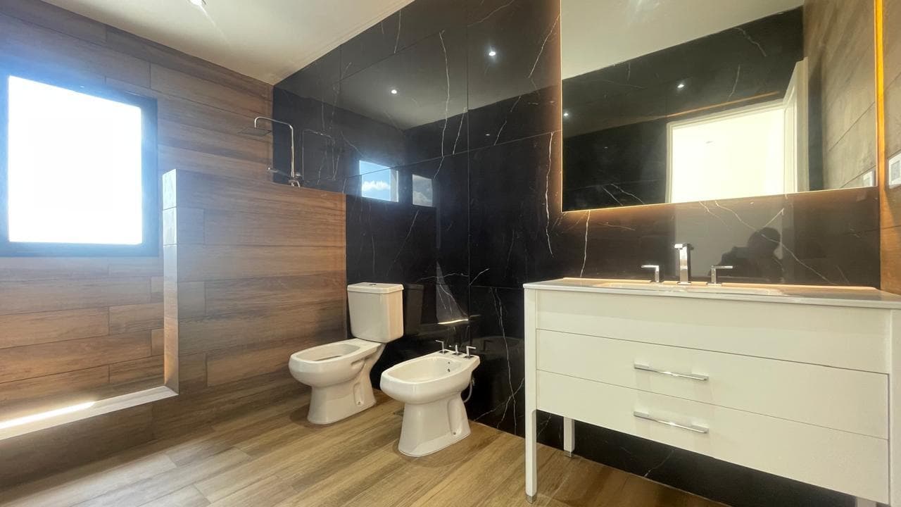 House for Sale in El Naudir