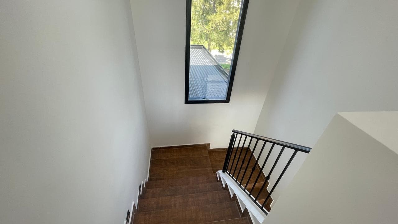House for Sale in El Naudir