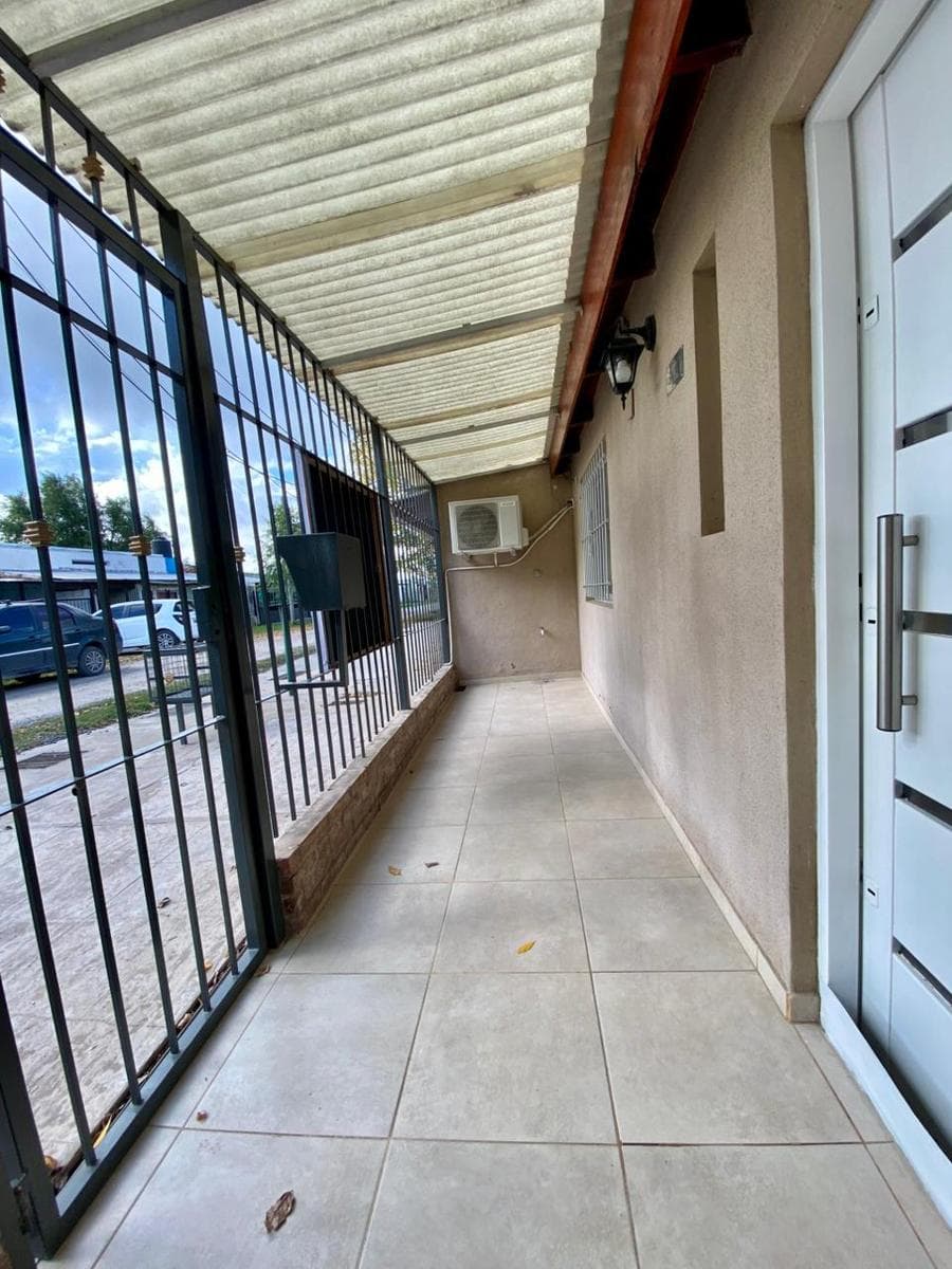 3-Room House for Sale. España Neighborhood, Zárate. With Garage and Barbecue Area