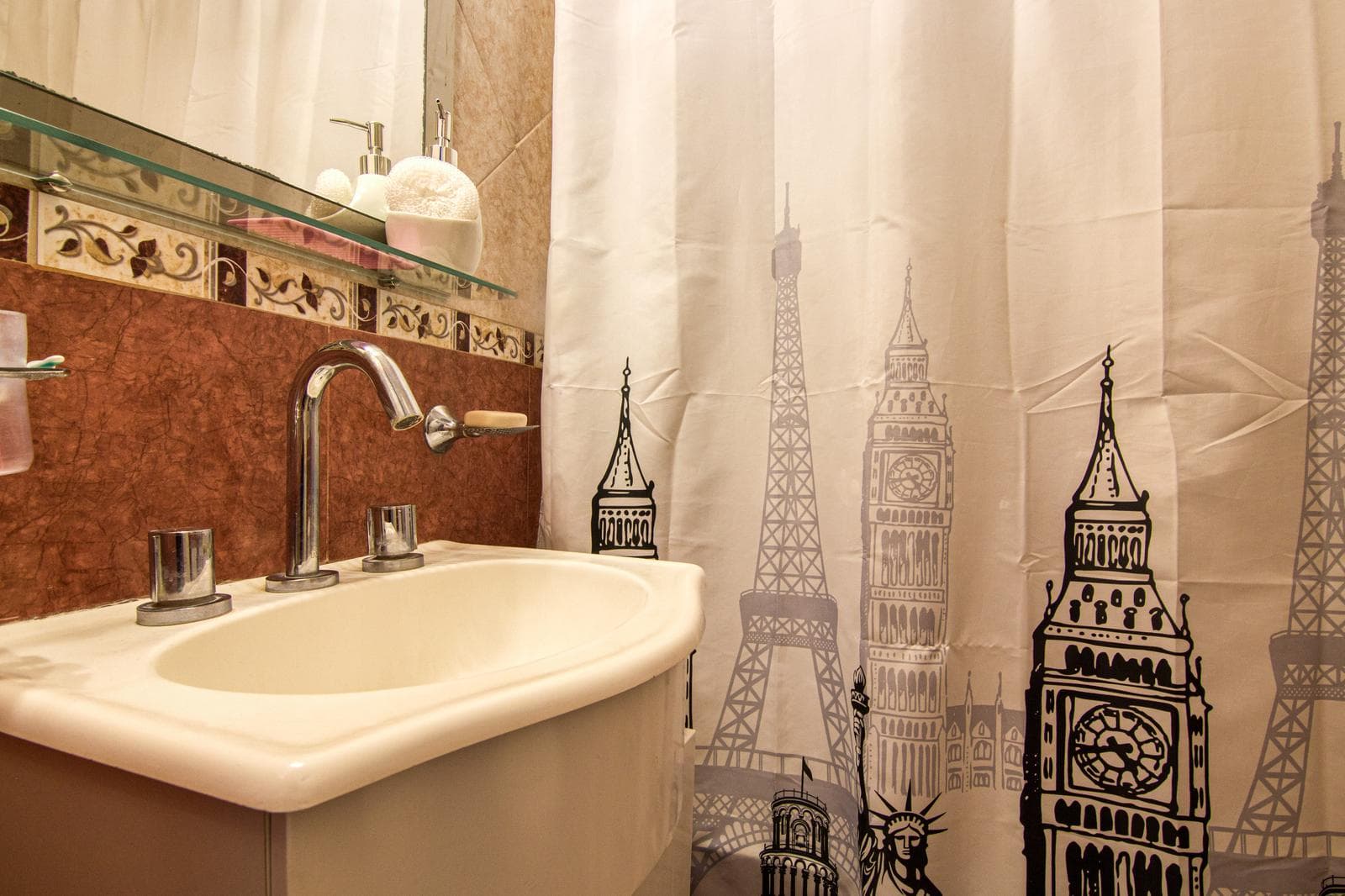 AMAZING OPPORTUNITY: 3-bedroom apartment with a maid's quarters