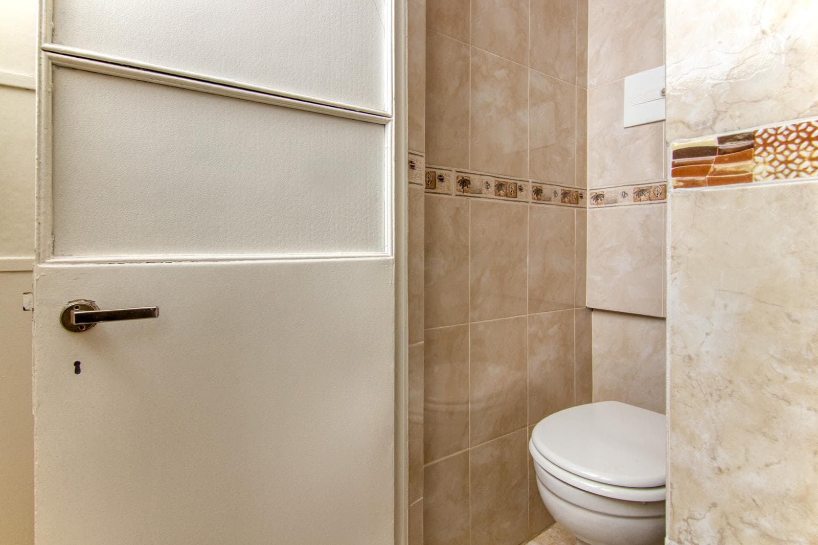 AMAZING OPPORTUNITY: 3-bedroom apartment with a maid's quarters