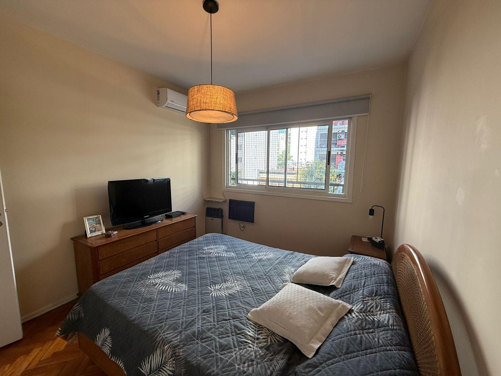 4-Bedroom Apartment for Sale with a Balcony in Villa Crespo