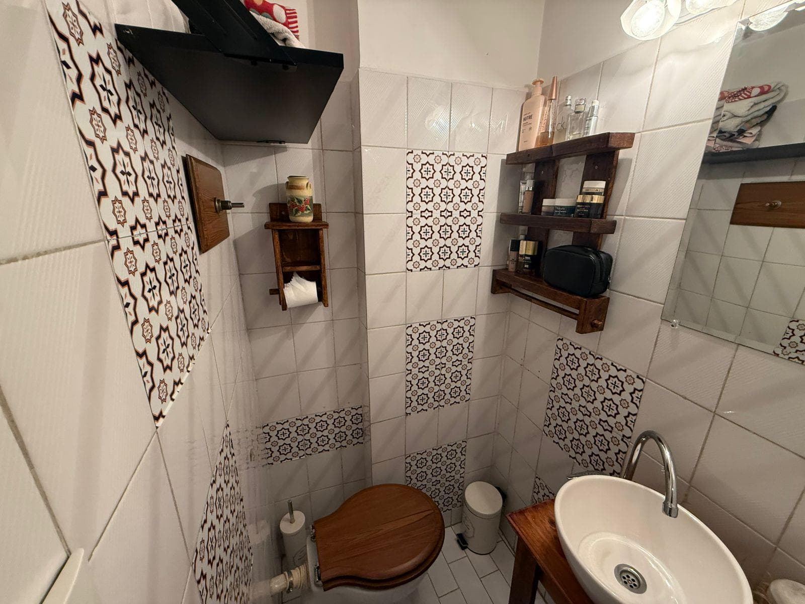 4-Bedroom Apartment for Sale with a Balcony in Villa Crespo