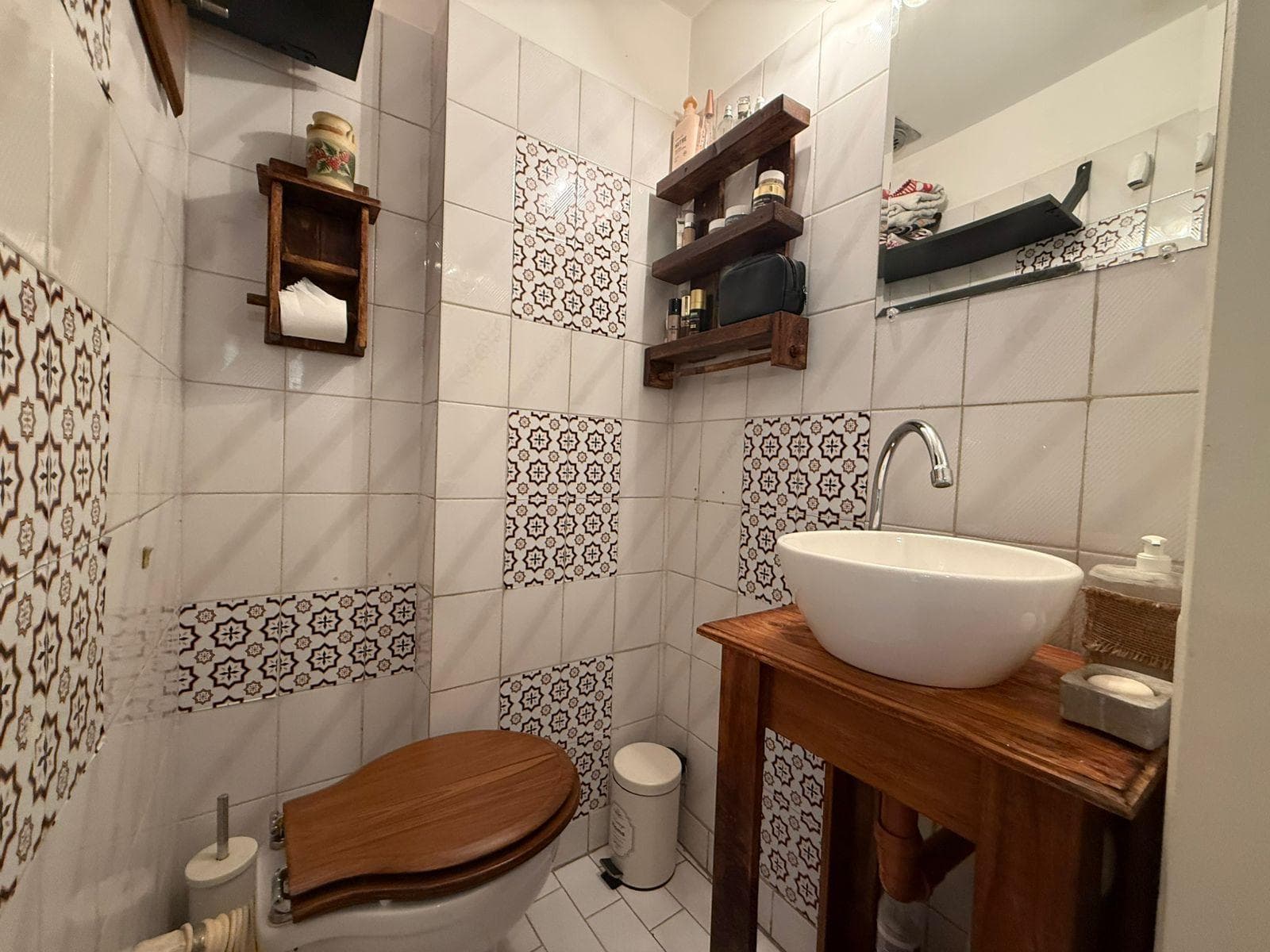 4-Bedroom Apartment for Sale with a Balcony in Villa Crespo