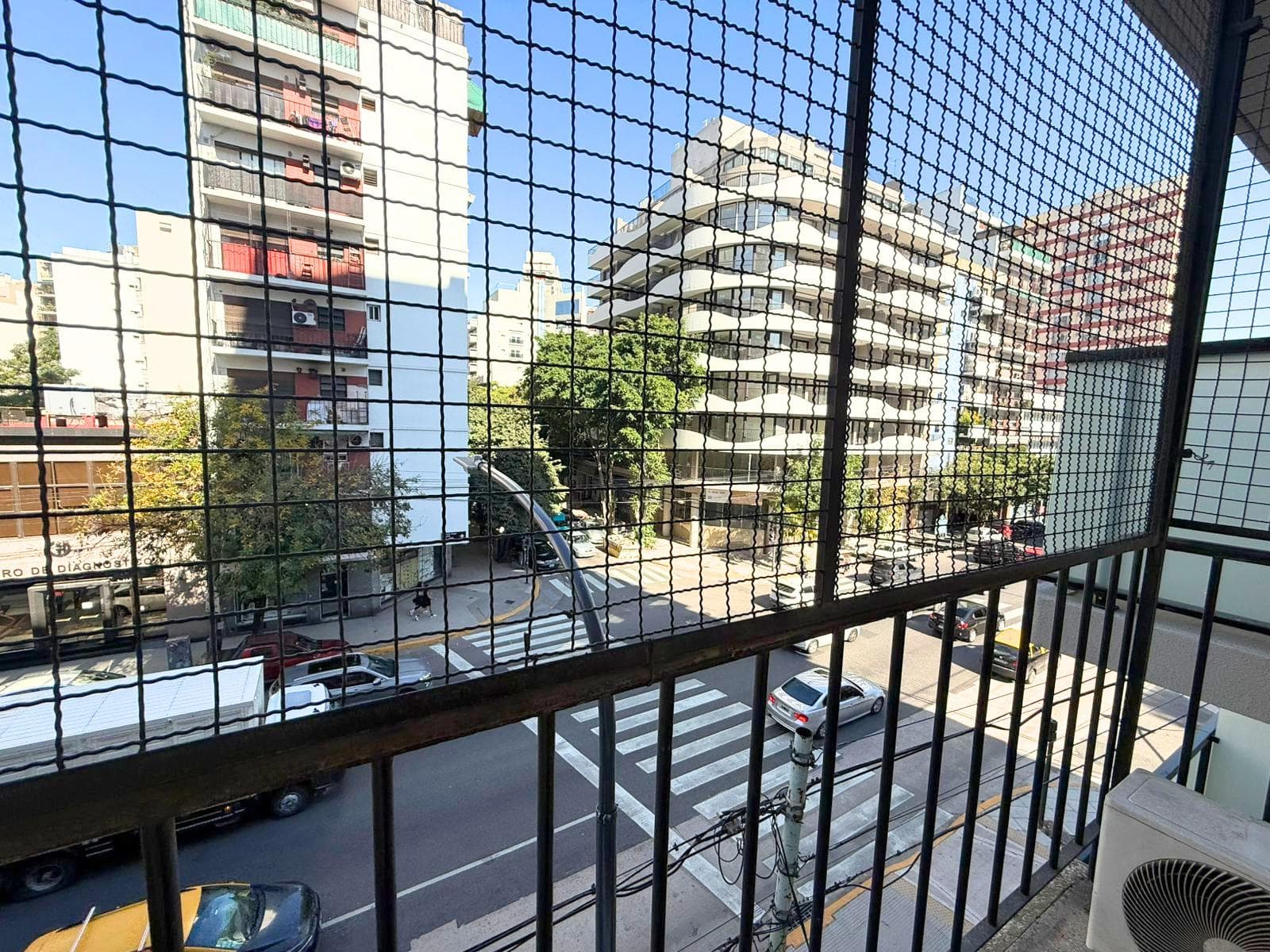 4-Bedroom Apartment for Sale with a Balcony in Villa Crespo