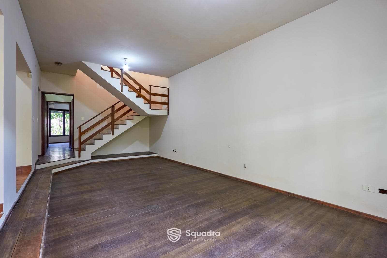FOR SALE | TRADE - Two-story house with 3 bedrooms, a yard, a terrace, and a garage - Echesortu neighborhood, Rosario.