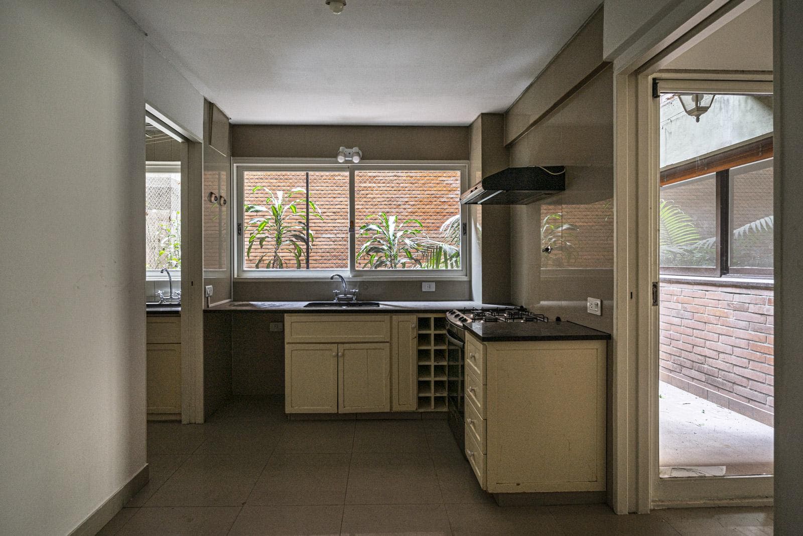 Apartment | For Sale | Recoleta | 4 rooms | Parking Space