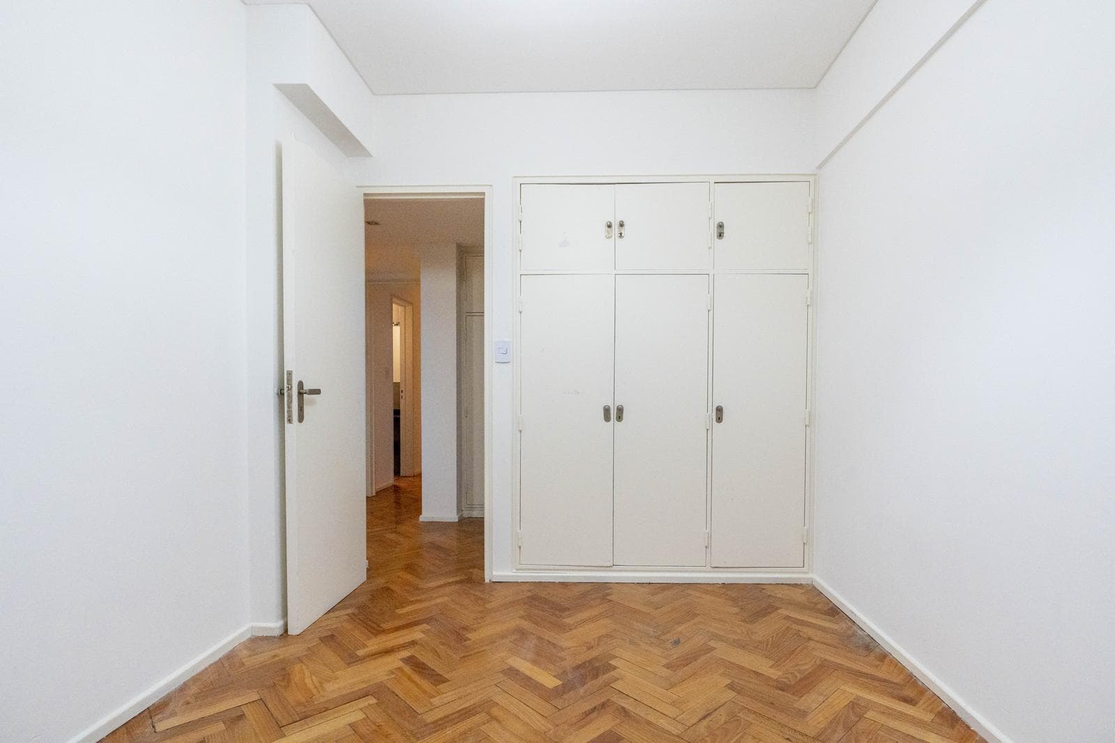 Apartment | For Sale | Recoleta | 4 rooms | Garage