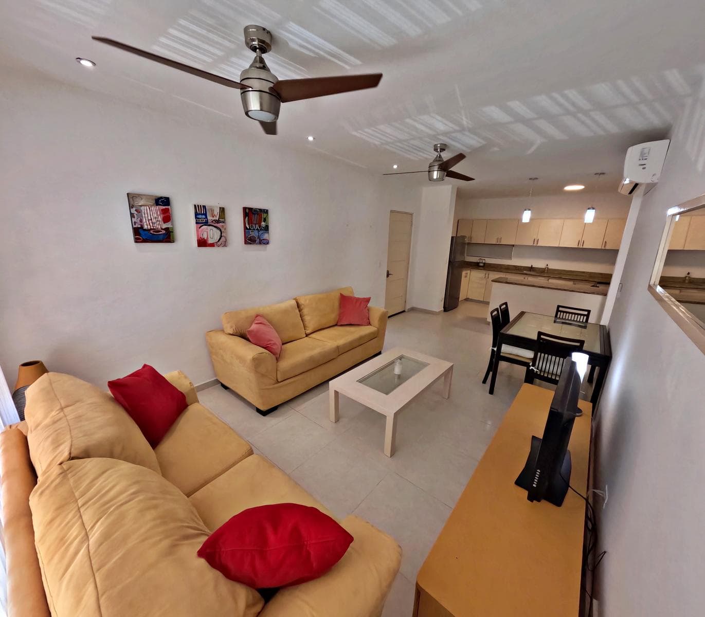 2-bedroom, 2-bathroom apartment in Downtown Playa del Carmen