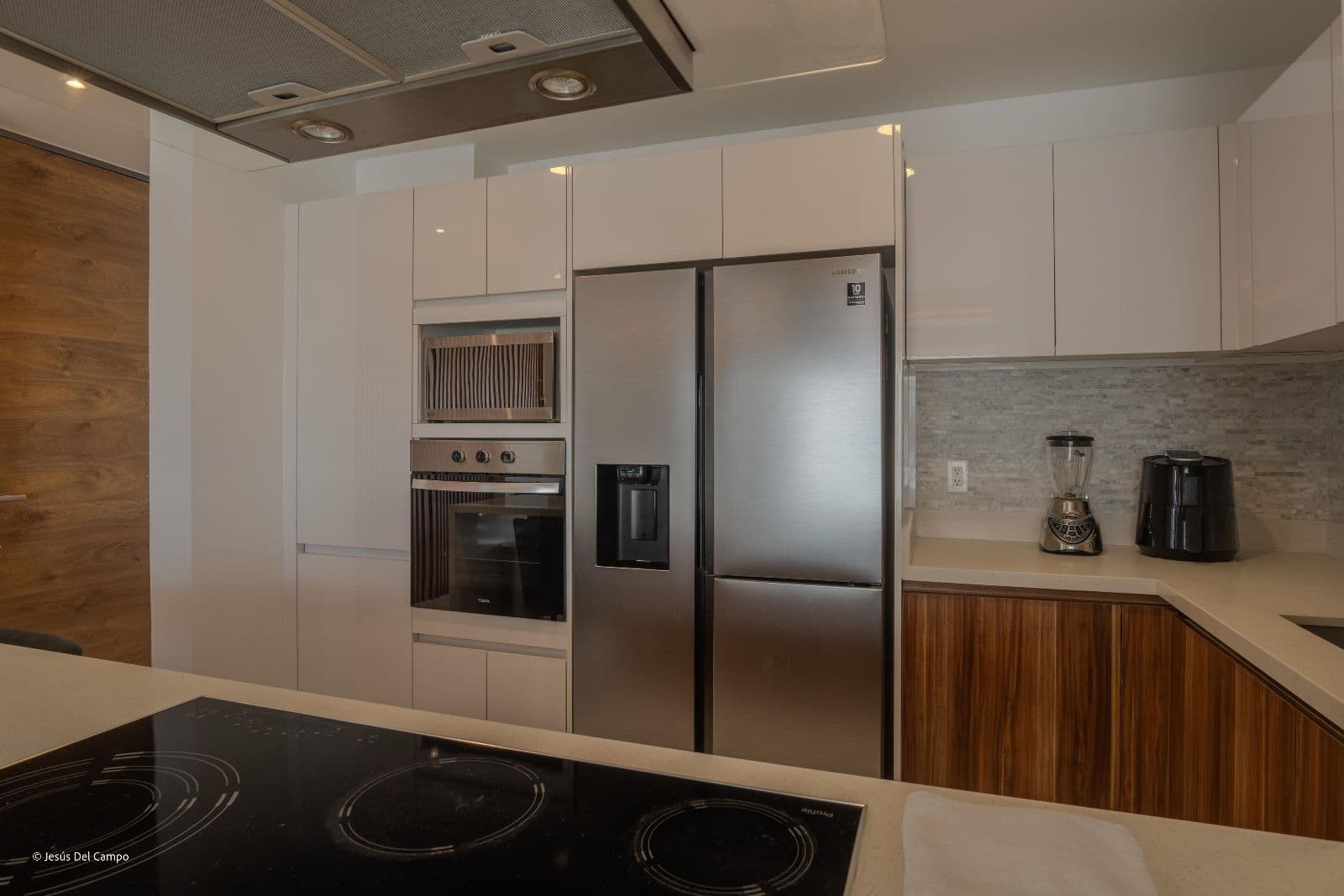EXCLUSIVE FURNISHED APARTMENT FOR RENT AT SM11 ICONO TOWERS