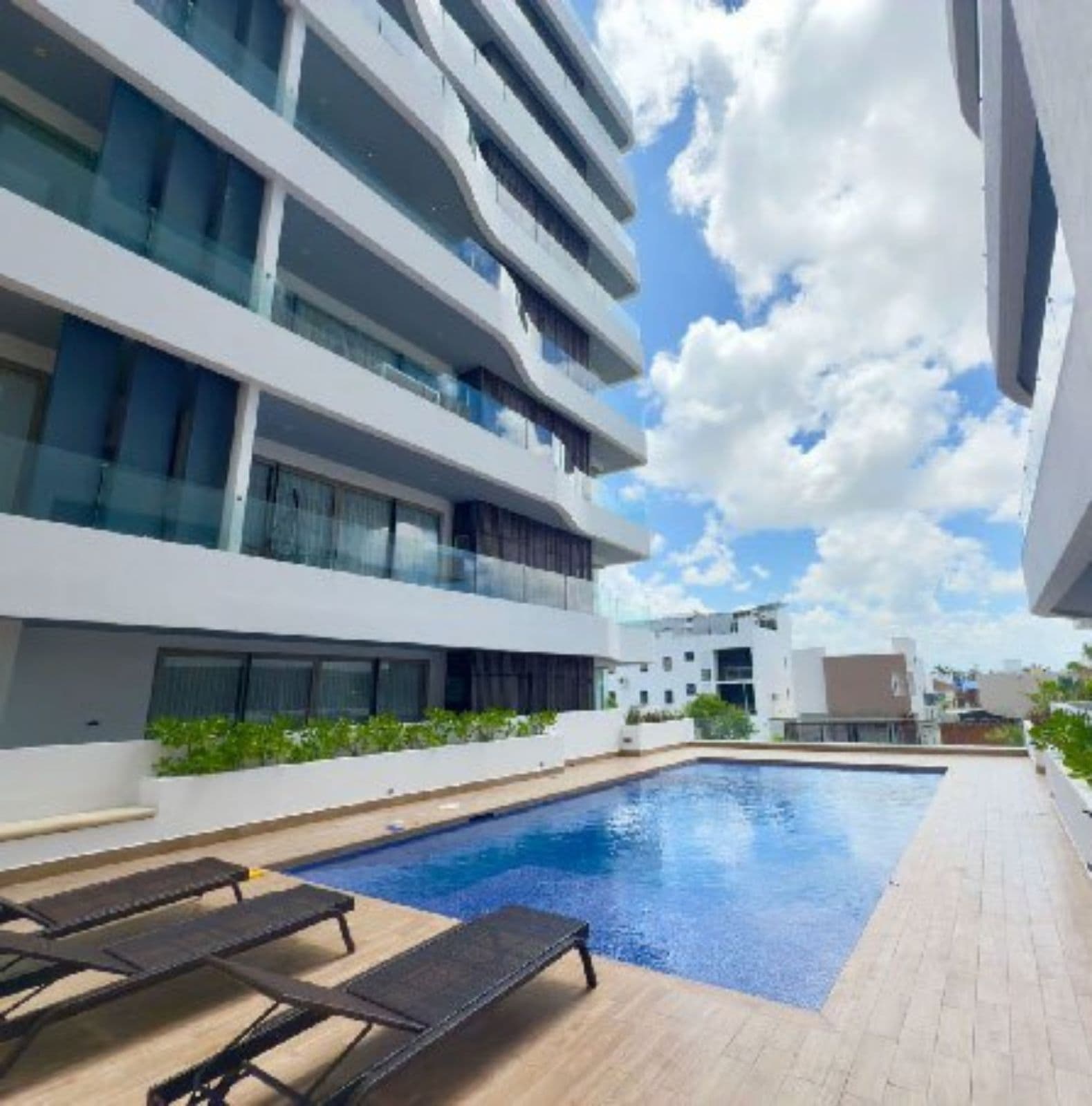 EXCLUSIVE FURNISHED APARTMENT FOR RENT AT SM11 ICONO TOWERS