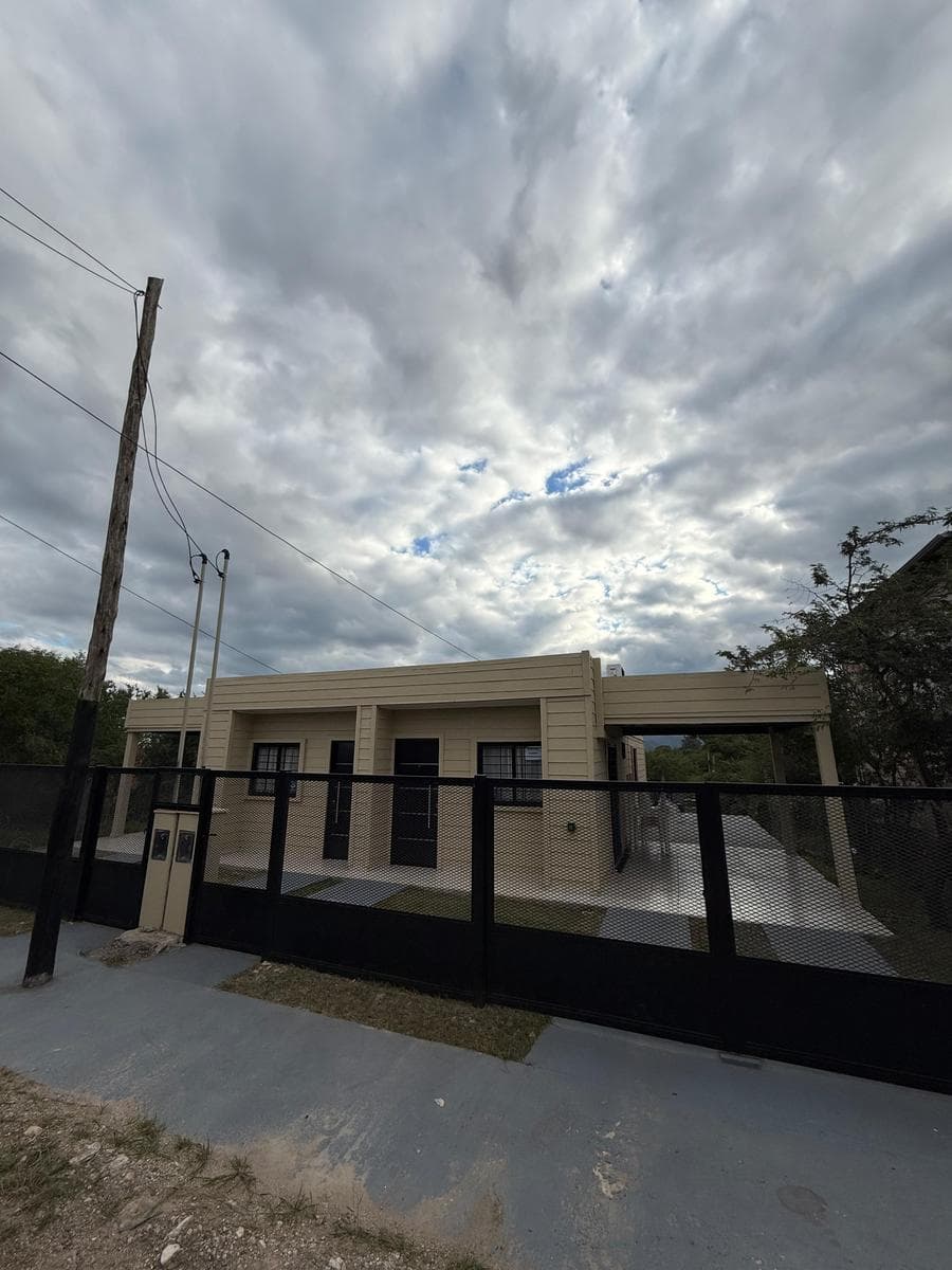 2-Bedroom House for Rent with Garage and Beautiful View - Talar de Mendiolaza