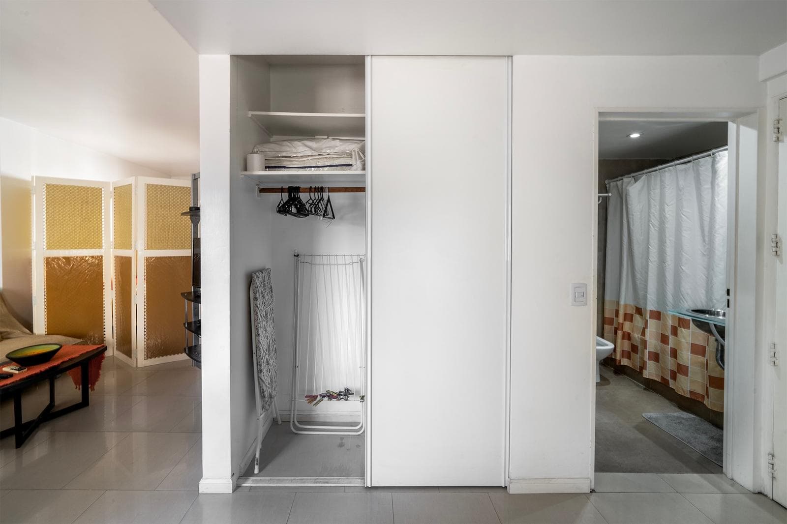 Furnished one-room apartment for short-term rent in Caballito