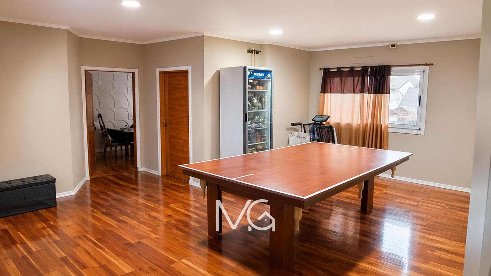 House for Sale with Garden and Pool in San Vicente