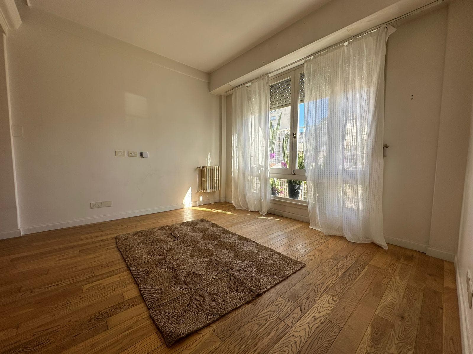 TWO-BEDROOM APARTMENT WITH A HOME OFFICE, RENOVATED, BRIGHT, AND QUIET