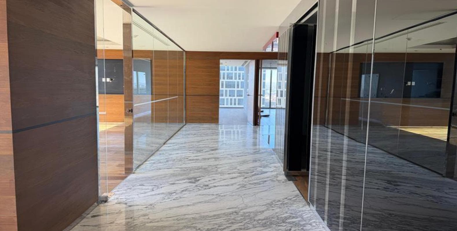 Office for Rent on Paseo de la Reforma