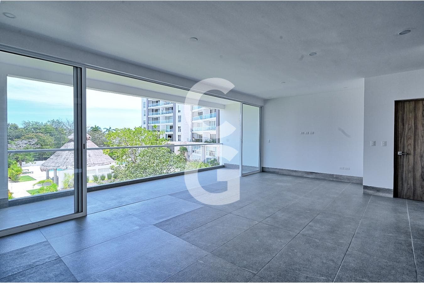 Apartment for Sale in Cancún in the Cumbres Altura Residential Complex with a Terrace