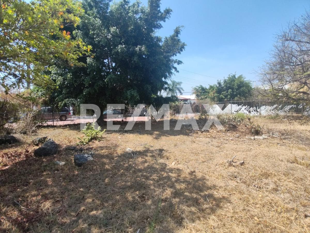 Land for Sale in Morelos, Vergeles de Oaxtepec Subdivision