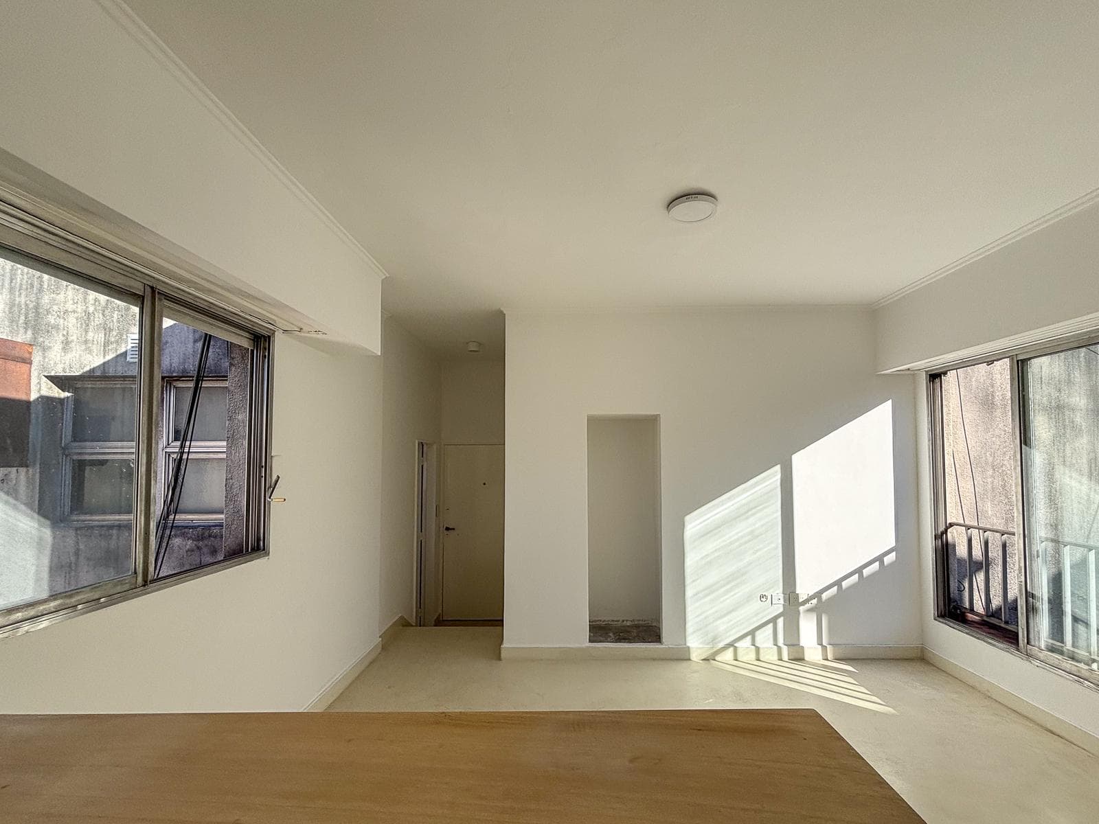 2-room apartment for sale in San Nicolás - Renovated - Very Bright - Qualifies for a Mortgage