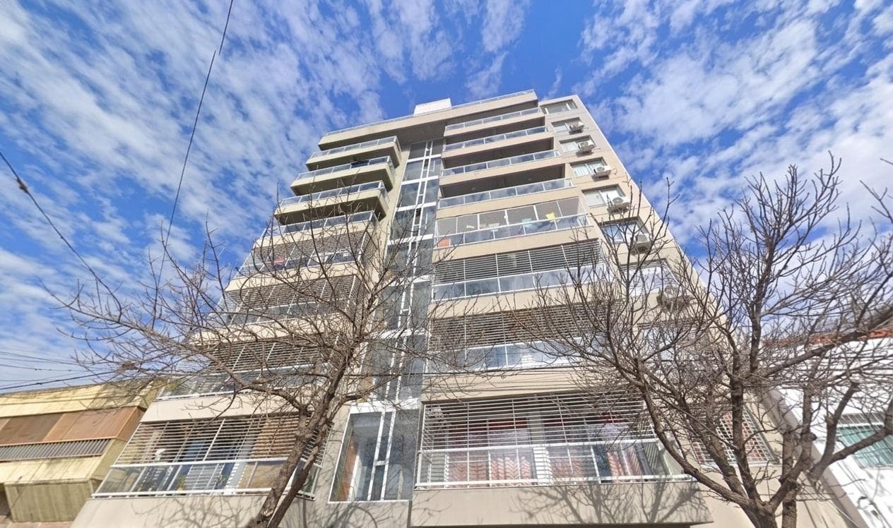 Apartment in Rosario - QUALIFIES FOR A LOAN - PARKING SPACE - MIDDLE FLOOR