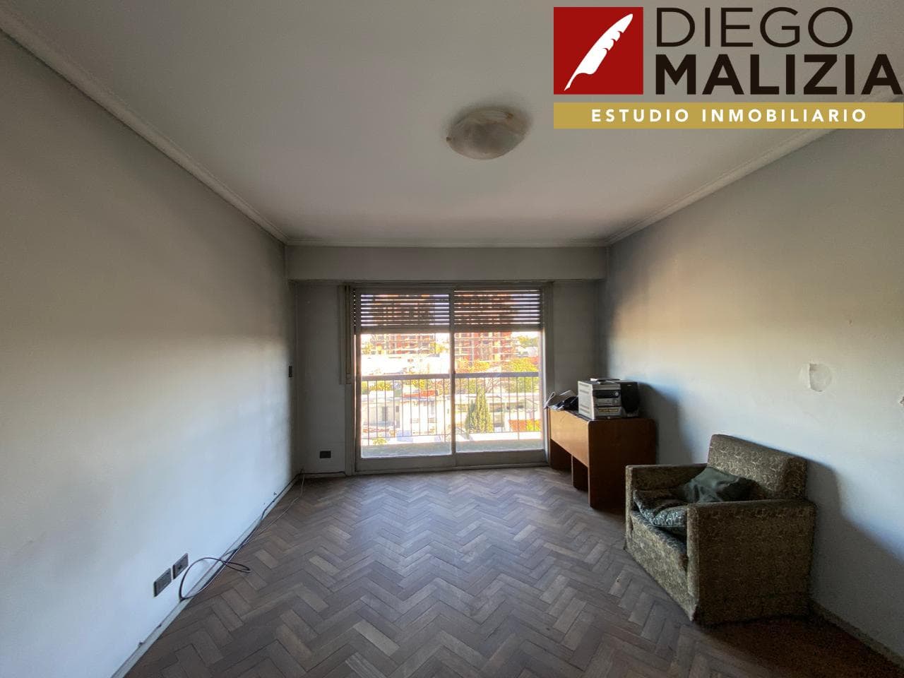2-room apartment with a balcony for sale in Banfield