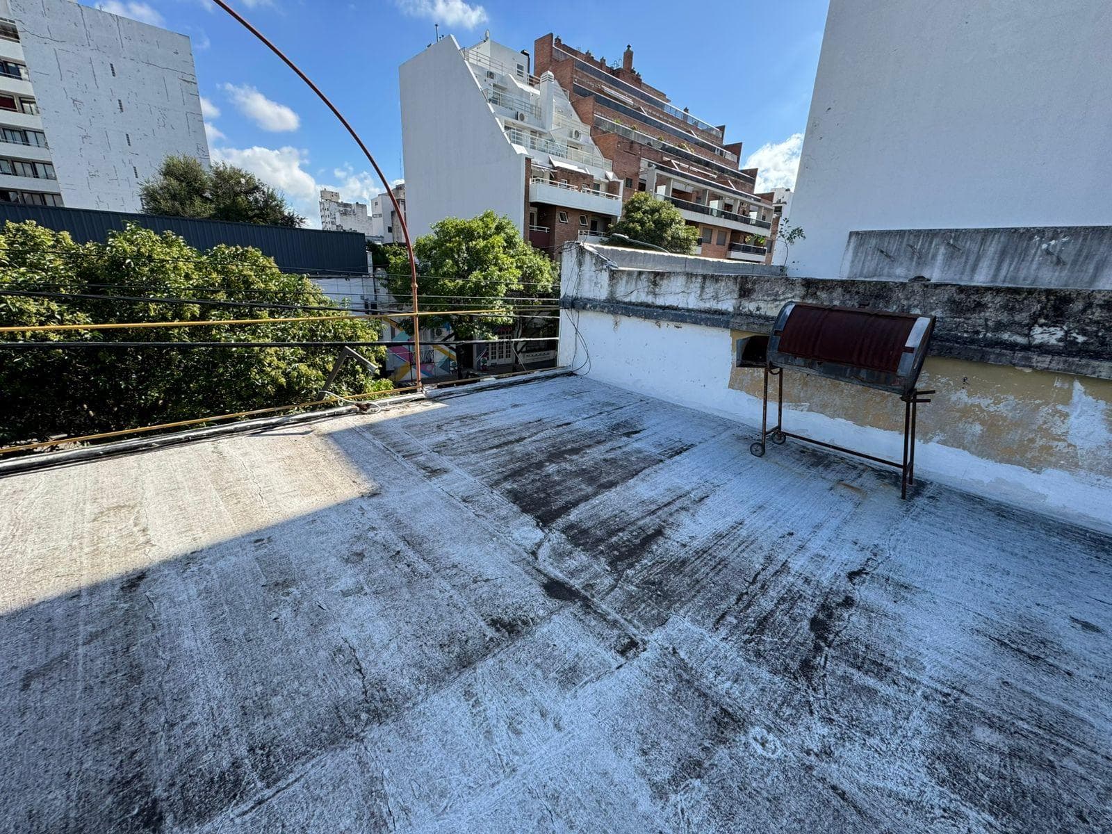 INVESTMENT OPPORTUNITY - APARTMENT IN NEED OF RENOVATION - GENERAL PAZ