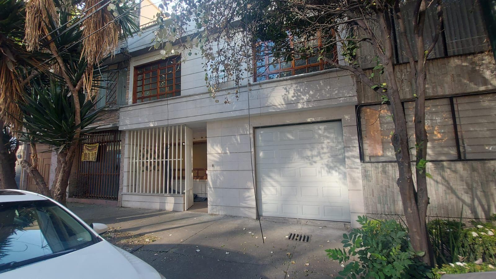 HOUSE FOR SALE IN NARVARTE, BENITO JUÁREZ, WITH A PRIVATE ROOF GARDEN