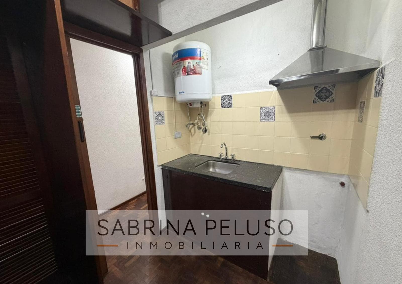 Studio Apartment for Sale in Downtown Castelar | Ideal for Professionals, Low Maintenance Fees