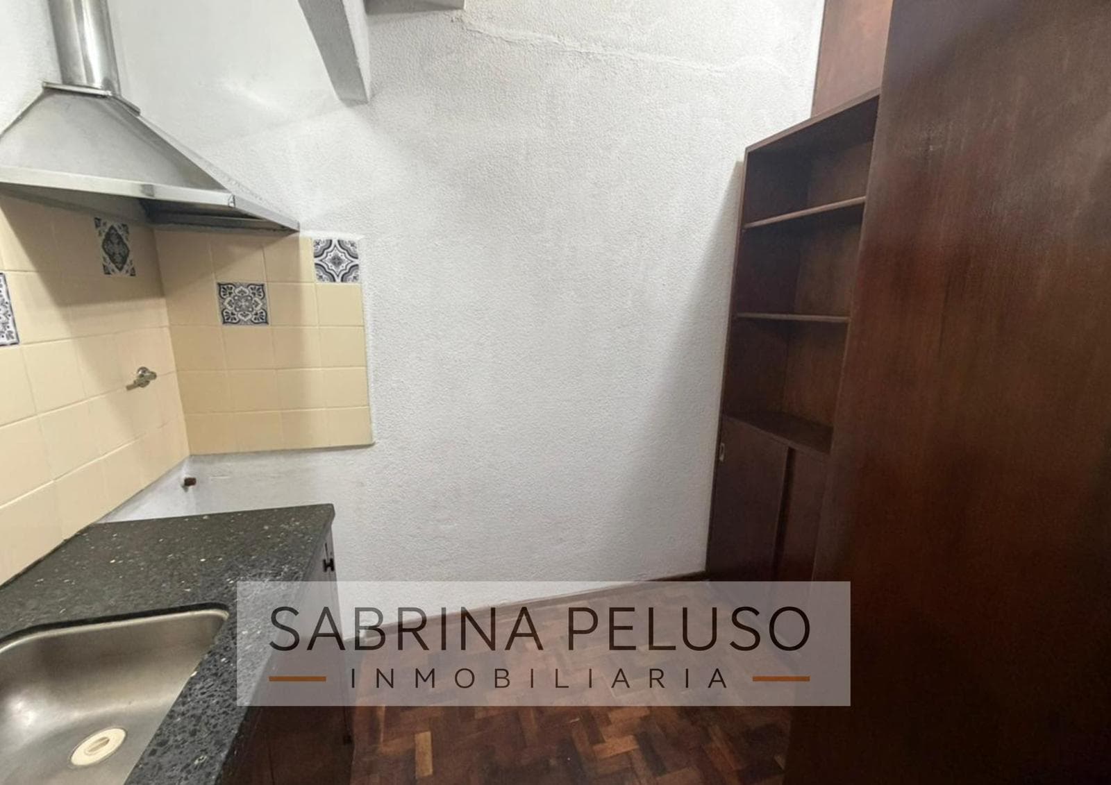 Studio Apartment for Sale in Downtown Castelar | Ideal for Professionals, Low Maintenance Fees