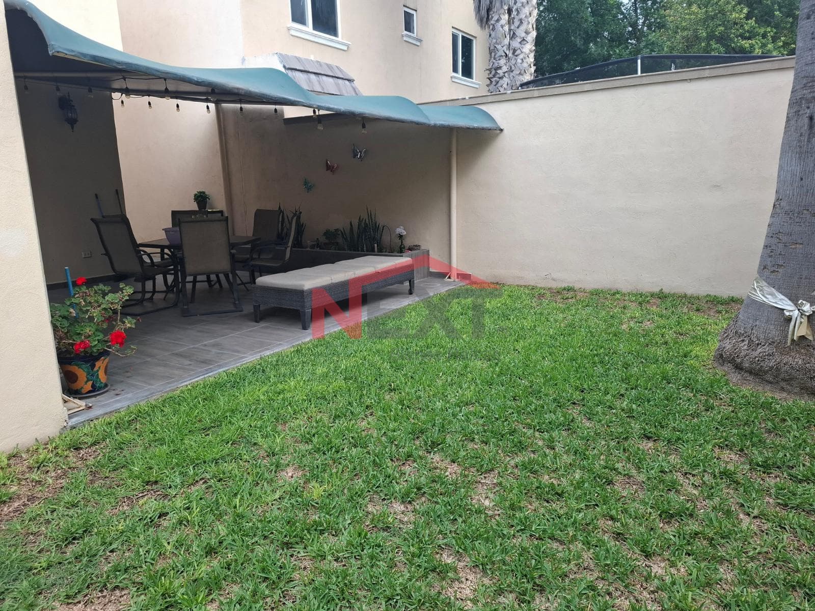 House for sale with a pool, sports court, garden, and palapa in the north