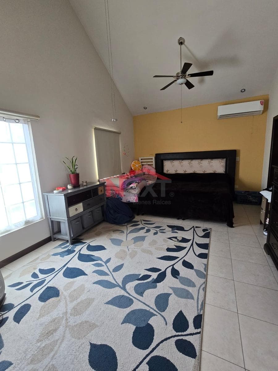 House for sale with a pool, sports court, garden, and palapa in the north