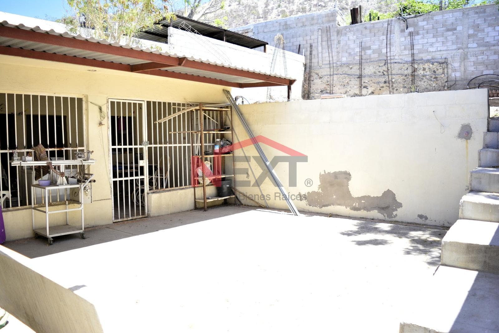HOUSE FOR SALE IN PEDREGAL DE LA VILLA